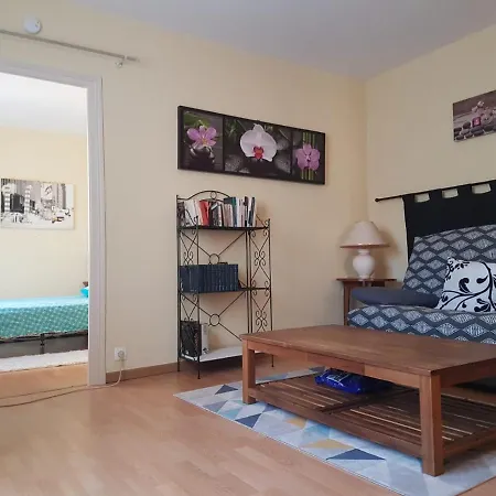 Charmante Maisonnette 2 Personnes Avec Wifi * Surgères